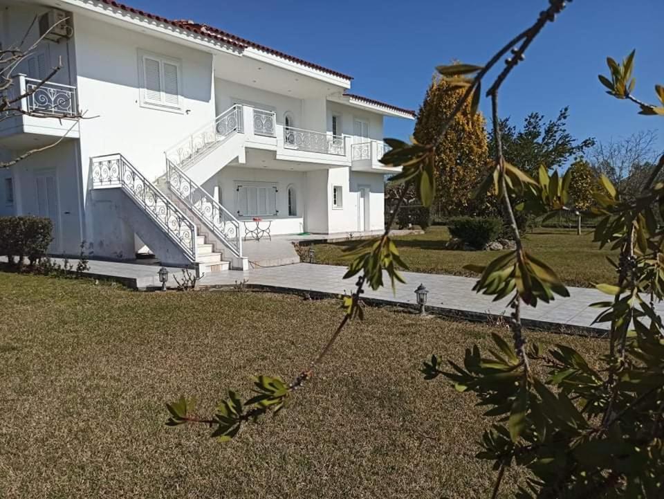 Silver Villa Raches Maisonette & Green Kouvéla Eksteriør billede